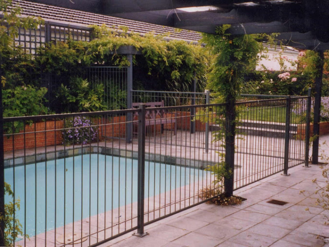 willow-panel-1